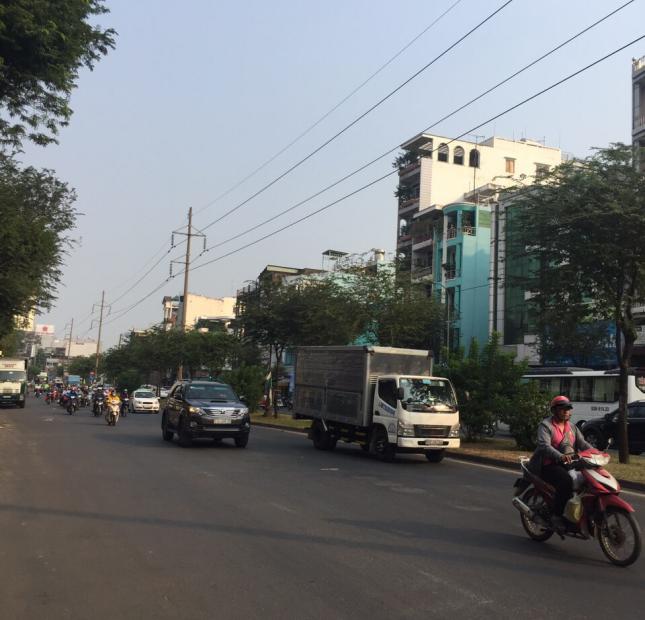 Tòa nhà 2 mặt tiền đường An Dương Vương - Lê Hồng Phong, Q5 DT: 6x10m, giá chốt 33 ỷ