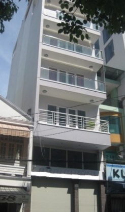 Cho thuê nhà nguyên căn góc 2 mặt tiền Nguyễn Trãi, Quận 1 4.5x17m 3 lầu 80tr/th. LH: 0908199609