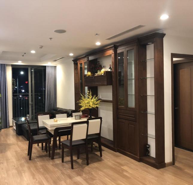 Gia đình  bán gấp căn hộ 4PN Park Hil Premium hướng Đông, Nam giá 6.1 tỷ