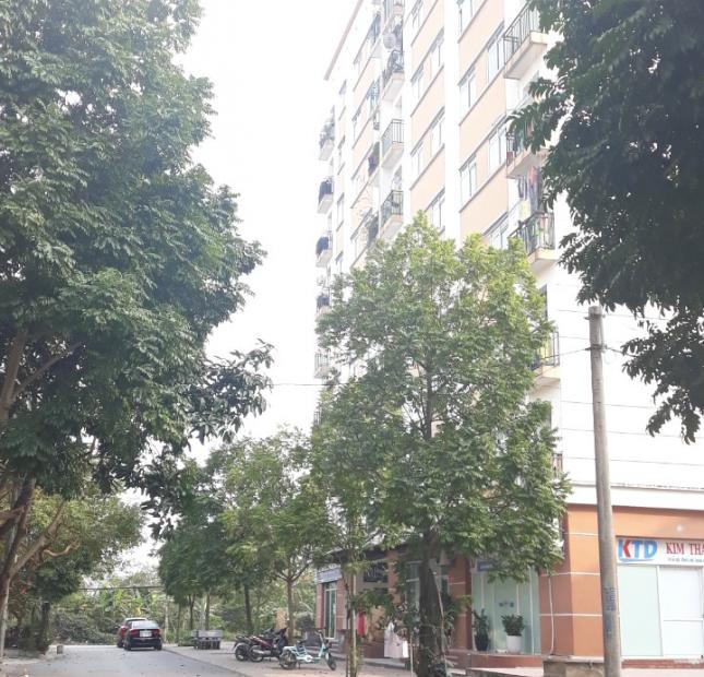 Bán căn hộ Tầng 7 Nhà C9, Bộ CA, tổ 22 phường Thượng Thanh, Long Biên, Hà Nội. 63m2 giá 950 triệu