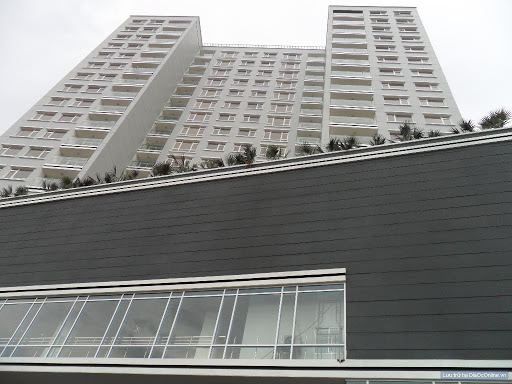 Cần bán căn hộ chung cư Satra Eximland Q.Phú Nhuận.145m,3pn,tầng cao.Vị trí mặt tiền đường phan đăng lưu,giá 6 tỷ Lh 0932204185