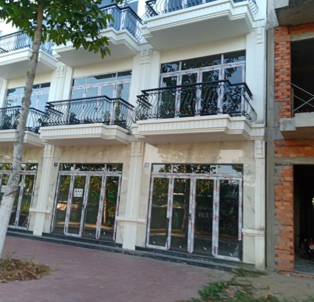 Bán nhà mặt tiền trung tâm thành phố Sóc Trăng giá 1,08 tỷ