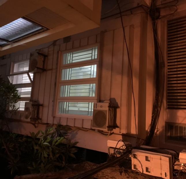 Bán nhà Nguyễn Văn Cừ 40m x 4 tầng, 2 mặt thoáng, nở hậu, 2.5 tỷ