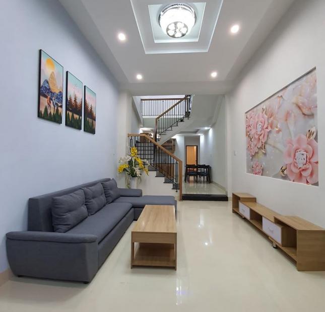 nhà 3 tầng kiêt oto 6m Nguyễn Chánh giá 2ty5