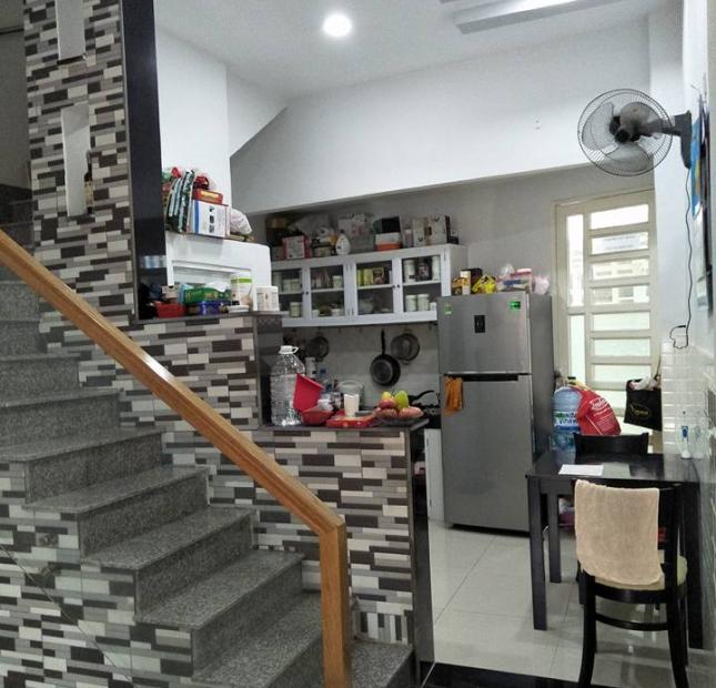 Mặt tiền Đội Cung góc Lãnh Binh Thăng (3.4*16) 5 lầu chỉ 11 tỷ
