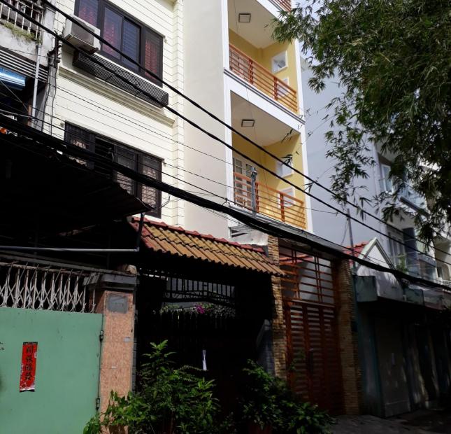 Chính chủ cần bán nhà khu cư xá Nguyễn Trung Trực đường 3/2, phường 12, quận 10.