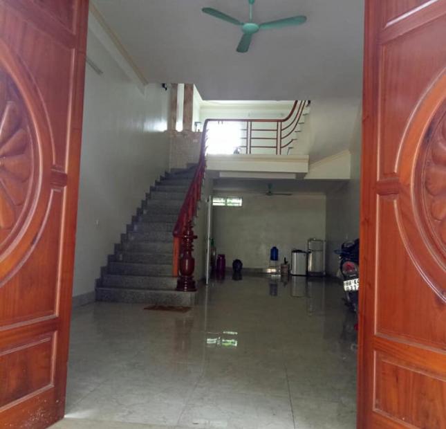 Cần bán GẤP căn nhà 3 tầng tại Khai Quang, Vĩnh yên, Vĩnh Phúc. LH: 098.991.6263