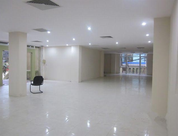Cho thuê văn phòng tại phố Nguyễn Chí Thanh, diện tích 35m2 - 100m2. Giá thuê từ 250ng/m2. LH 0842869966