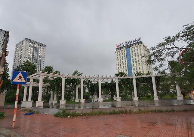 Bán nhà mặt phố Hoàng Như Tiếp 66m, 7 tầng ,MT4m, thang máy, giá 16 tỷ.