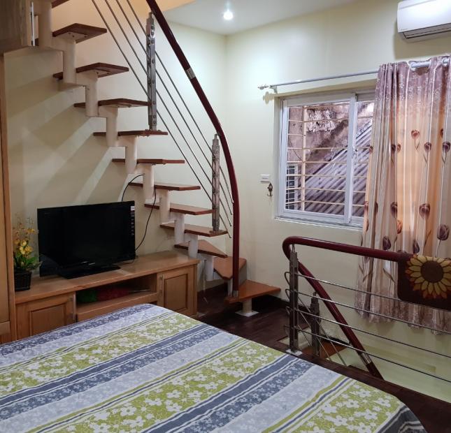 Cho thuê nhà phố cổ số 137 Hàng Bông làm homestay - căn hộ dịch vụ LH: 0904170152