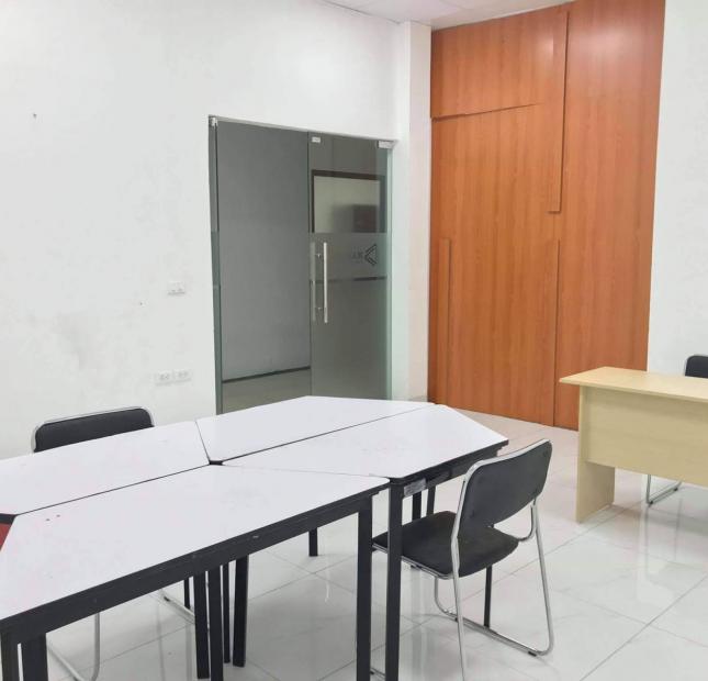 Cần cho thuê toà văn phòng chính chủ 200m giá chỉ 30tr Vũ trong phụng Thanh Xuân 