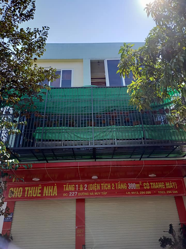 Chính chủ Cho thuê nhà mặt phố đường Hà Huy tập TP Hà Tĩnh mặt tiền 8 mét 