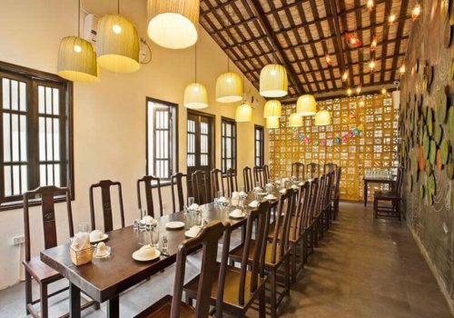 Cho thuê nhà mặt ngõ Núi Trúc, Ba Đình DT đất 250m tổng DT sàn 650m thích hợp làm nhà hàng