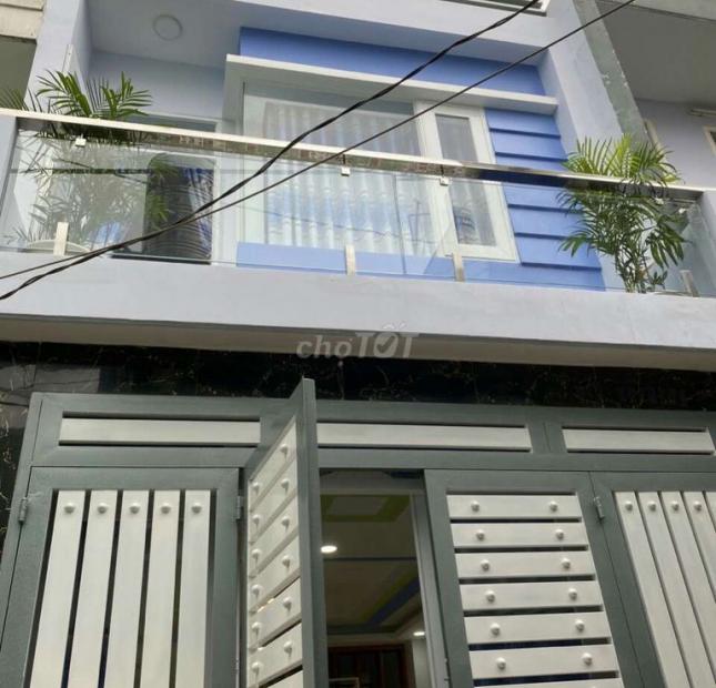 Bán nhà HXH quay đầu đường Nguyễn Trãi P2 Q5 DT: 3,9x15m nở hậu 4,5m