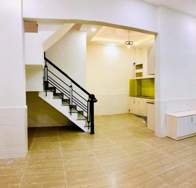 BÁN NHÀ TRẦN VĂN QUANG, TÂN BÌNH, 40M2, 2PN GIÁ 3,3 TỶ LH 0908781675.