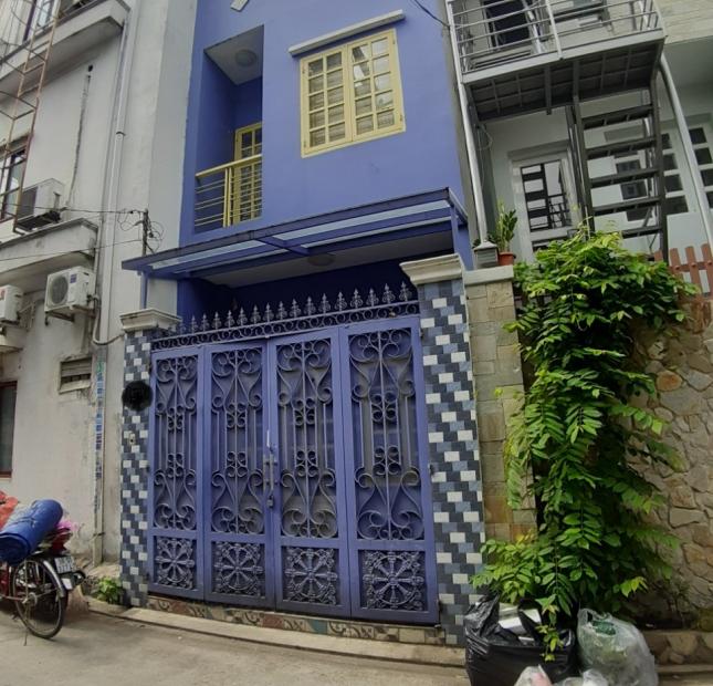 Nhà 4 tầng sân thượng Nguyễn Trãi quận 5 có 4PN có thể cho thuê thu nhập rất cao