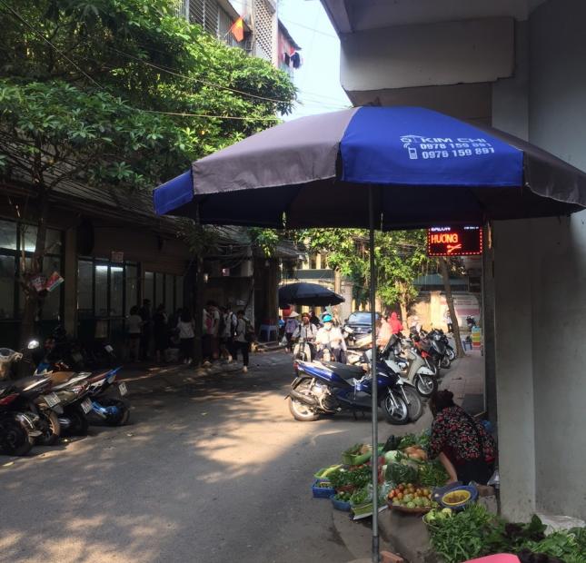Bán căn hộ tập thể phố Nguyễn Ngọc Vũ,Phan Kế Bính 77m2, 1t7