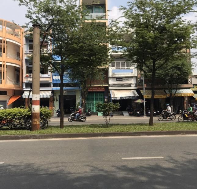 Cần bán nhà MT Hồng Bàng - Góc Phạm Đình Hổ Q6. - Diện tích: 6.2x19.5m, 1 trệt 1 lầu, 28 tỷ