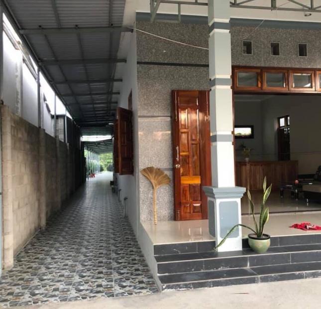 Bàn nhà nghỉ mới xây Nguyễn Bỉnh Khiêm, Tân An, TX LaGi  View Sông Dinh 