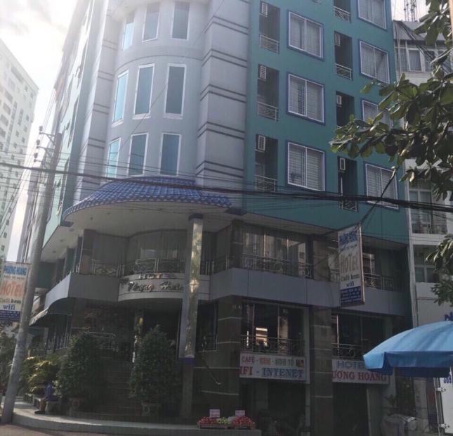 Cho thuê nhà trung tâm quận1, gần chợ Tân Định