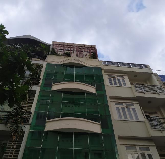 Chính chủ cần tiền gấp bán rẻ nhà CMT8 Q.3 cho thuê 90tr/tháng DT 5x18m giá 18 tỷ LH 0909746977