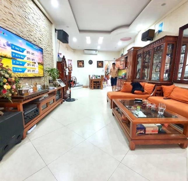 Nhà đẹp - Góc - Để lại nội thất -100m ra hồ Thanh Nhàn 74m x4T 3.4 tỷ
