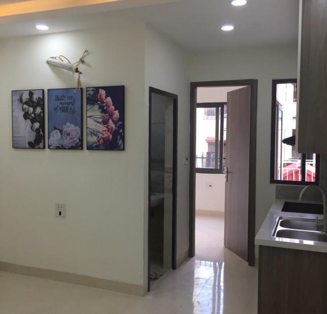 Chung cư mini Võng Thị Tây Hồ mới xây- bàn giao ngay oto đỗ cửa