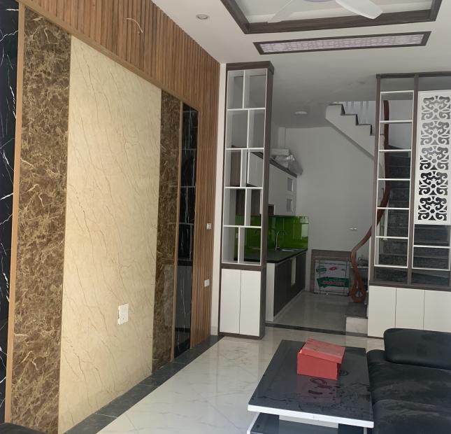 Bán gấp nhà Trần Đại Nghĩa 50m 5T 2.45 tỷ. Ở luôn 0376812345