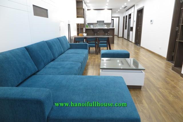 Căn hộ mới tinh với 3 phòng ngủ lớn vô cùng hiện đại và sang trọng cho thuê tại Tây Hồ 0983739032