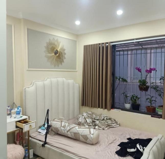 Bán nhanh nhà Hồng Mai, trung tâm HBT, ô tô đỗ cửa, 35m 3.8 tỷ