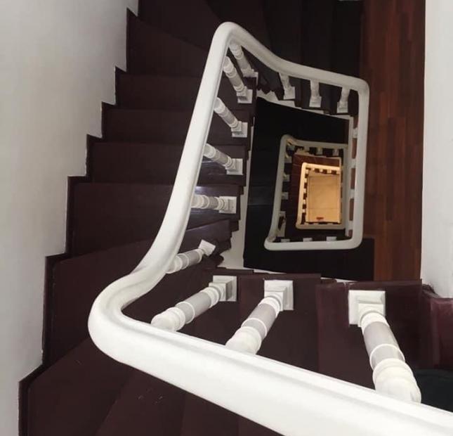 Bán gấp nhà Minh Khai, sổ đẹp nở hậu, nhà mới ở luôn 30m x 4T 2.4 tỷ