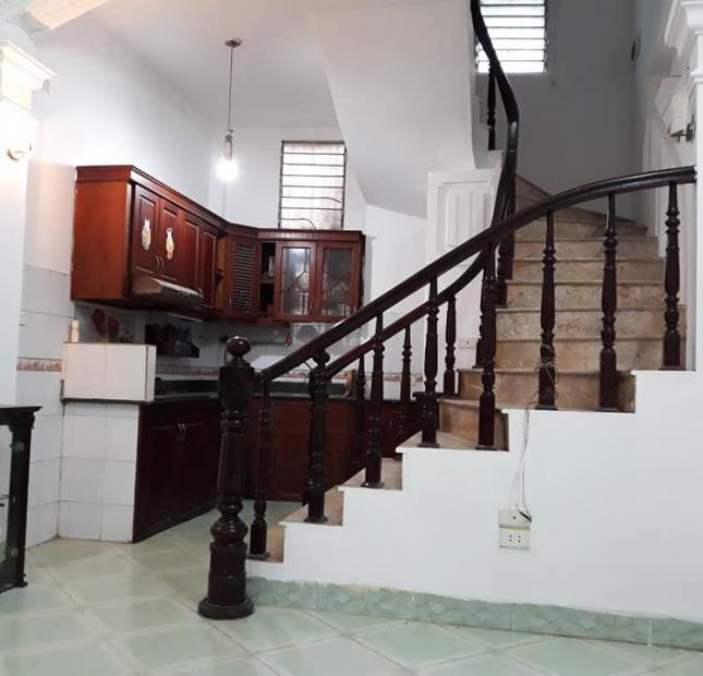        Bán nhà ngay mặt Phố Kim Ngưu 25m2x3 tầng giá 2 tỷ 1
