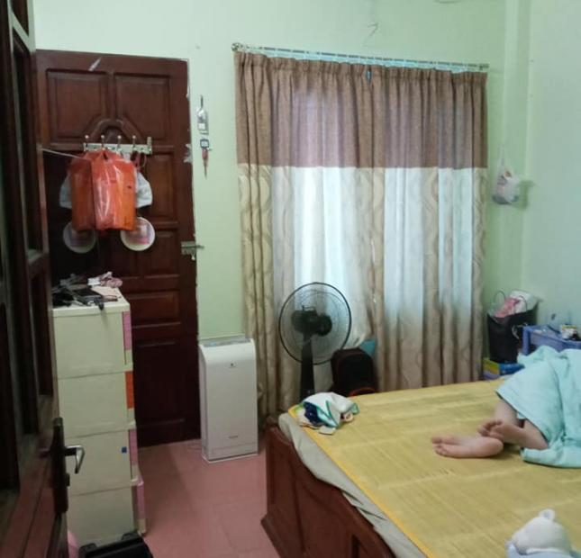      Bán nhà Đại Đồng 4 P. Ngủ, ngõ thoáng 2 tỷ