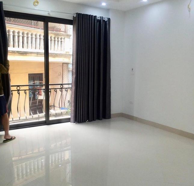 Bán Gấp, nhà phố Vũ Tông Phan – Thanh Xuân 35m2 x 5 tầng, giá chỉ 2.8 tỷ. Có TL