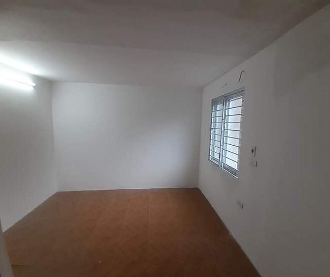          Bán nhà  Bạch Mai 3 tầng sổ riêng chỉ 1 tỷ 65