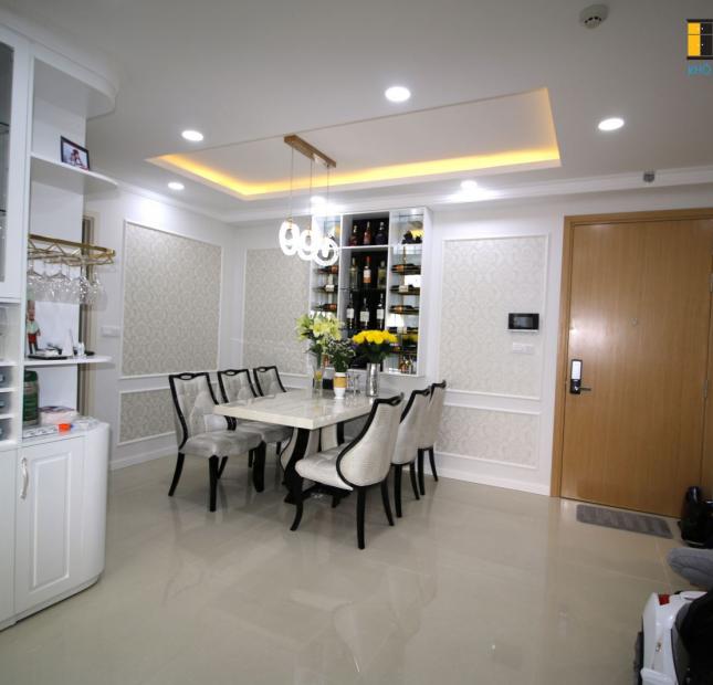 Bán căn hộ 17T11 - Nguyễn Thị Định, 67 m2, 2pn. Giá 1.9 tỷ. LH: 0379455020