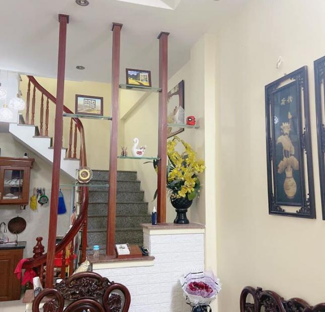       Trần Khát Chân 29m2, sổ riêng, cách ô tô 10m giá 1 tỷ 98