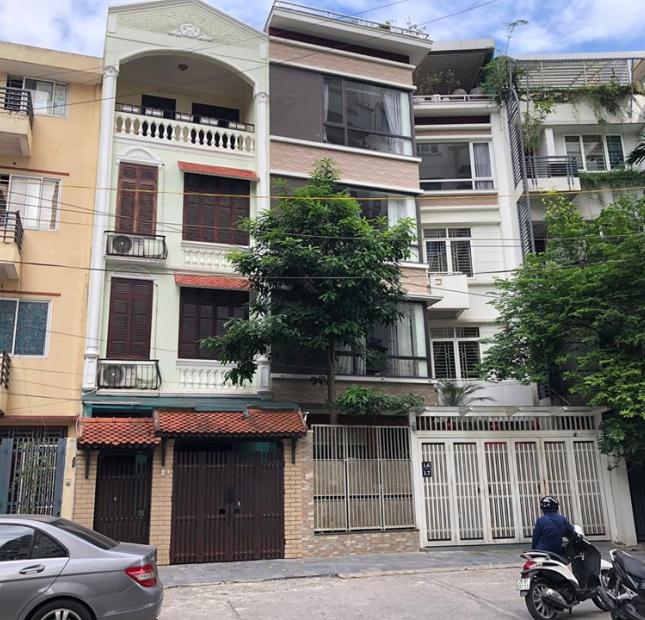 Cần bán nhà, phân lô phố Vũ Ngọc Phan, 78m2x4 tầng, giá 12.2 tỷ