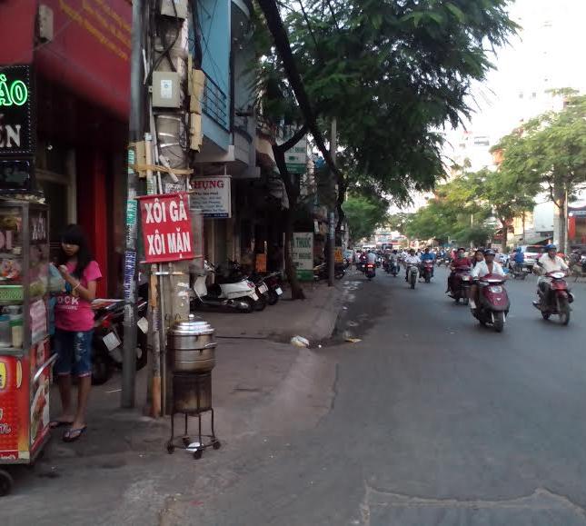 Mặt tiền lò siêu p12 q11. 3 x 23. 3 lầu bê tông cốt thép, 6 phòng, 6 toilét.