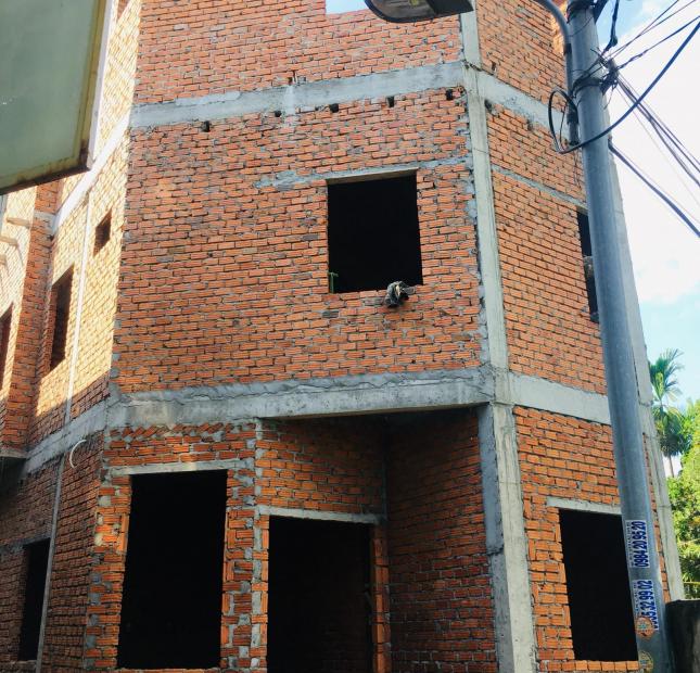 Bán dãy  nhà trọ đang xây 3 tầng tại Hòa Minh gần Đại Học Sư Phạm