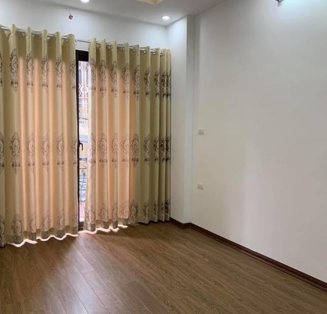Nhà Minh Khai ô tô đỗ cửa, kinh doanh sầm uất, nhà mới 4 tầng 50m 5 tỷ