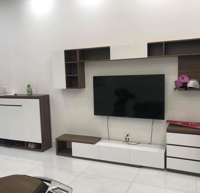 Siêu Hot : Phố Giáp Bát Hoàng Mai Lô Góc Ô tô 45m2 5 tầng giá 3,8 tỷ. có TL
