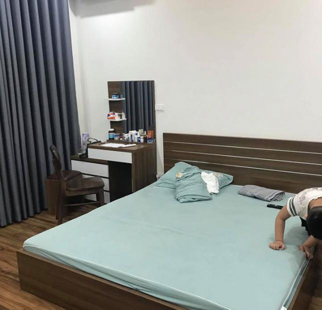Siêu Hot : Phố Giáp Bát Hoàng Mai Lô Góc Ô tô 45m2 5 tầng giá 3,8 tỷ. có TL