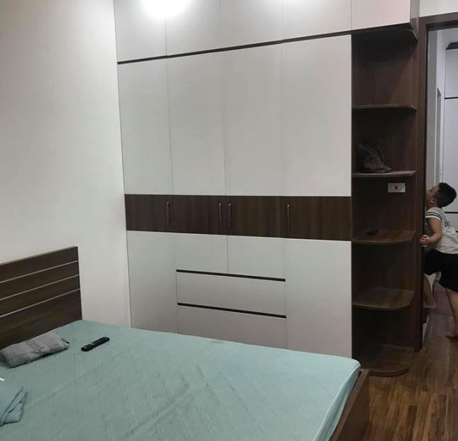Siêu Hot : Phố Giáp Bát Hoàng Mai Lô Góc Ô tô 45m2 5 tầng giá 3,8 tỷ. có TL