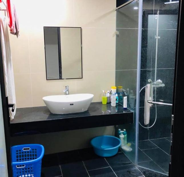 Siêu Hot : Phố Giáp Bát Hoàng Mai Lô Góc Ô tô 45m2 5 tầng giá 3,8 tỷ. có TL