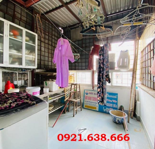 Bán nhà 4 tầng phố Tân Mai, Ô tô đỗ cửa, giá 3.45 tỷ, 0902556333