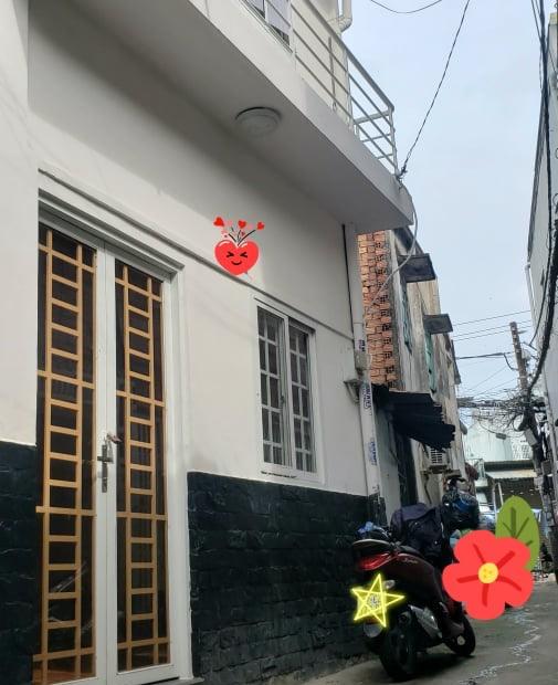 Bán Nhà mới cứng 2 tầng - Phạm Văn Đồng , P11 Bình Thạnh - Hẽm Ôtô 4 chỗ , ( cách đúng 1 căn ra mặt tiền ).