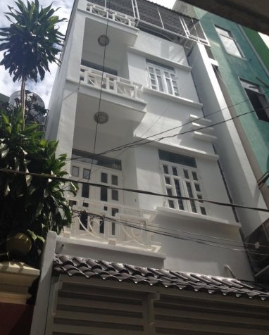 Nhà 3 lầu đường  Mặt tiền Phan Sào Nam ; ngang 4m dài 15m