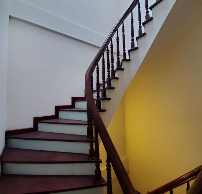 Tôi Cần Bán: Khương Thương – Đống Đa, Lô Góc Ô tô 43m2 5 tầng Giá 3,9 tỷ. Có TL