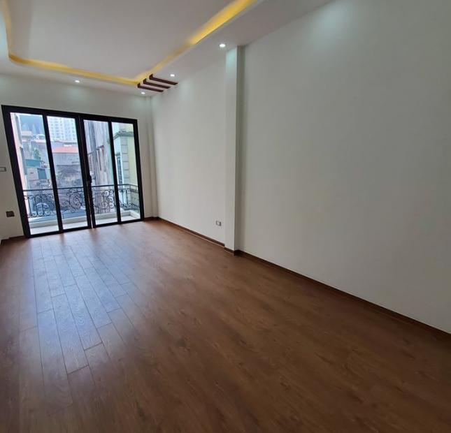 Tôi Cần Bán: Khương Thương – Đống Đa, Lô Góc Ô tô 43m2 5 tầng Giá 3,9 tỷ. Có TL
